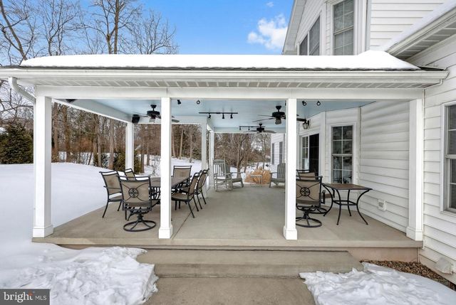 833 STONYBROOK LN, Lewisberry, PA 17339