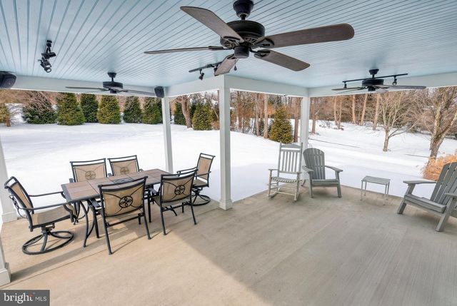 833 STONYBROOK LN, Lewisberry, PA 17339