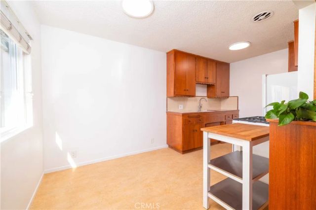 2135 Florida Street 7, Long Beach, CA 90814