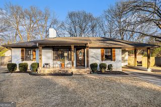 14 Larkwood Circle, Cartersville, GA 30120