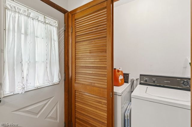 39 Castle Drive, Stow, OH 44262