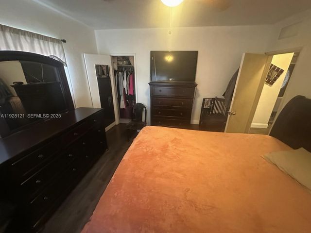 410 NW 98th St, Miami, FL 33150