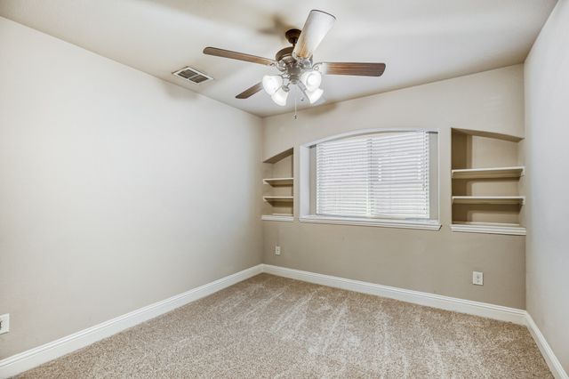 1621 Bull Street, Aubrey, TX 76227