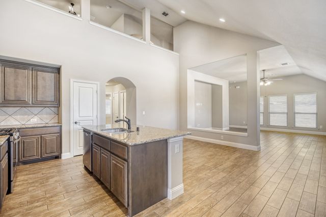 1621 Bull Street, Aubrey, TX 76227