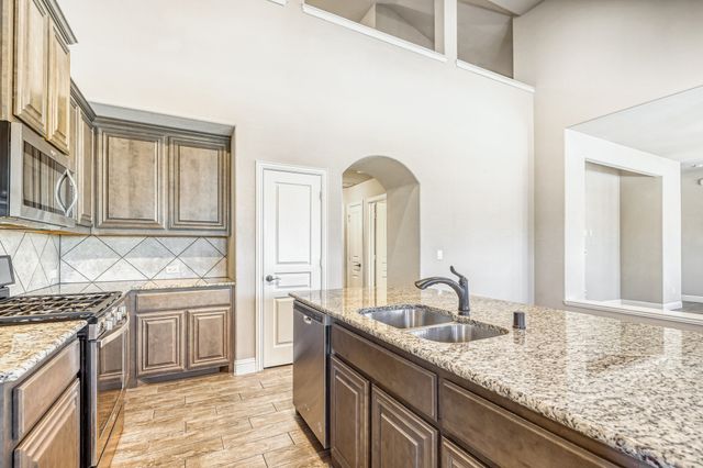 1621 Bull Street, Aubrey, TX 76227