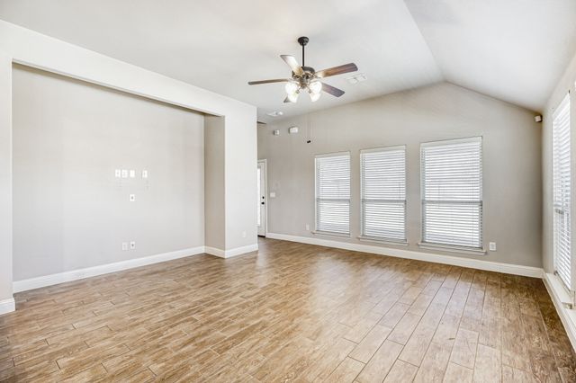 1621 Bull Street, Aubrey, TX 76227