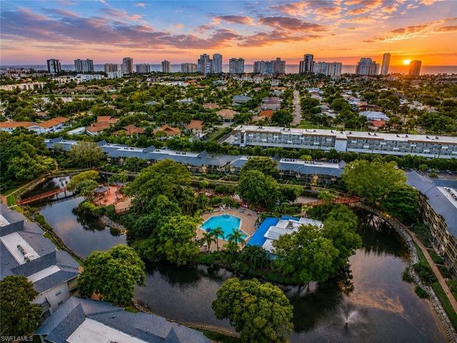 600 Neapolitan WAY 449, Naples, FL 34103
