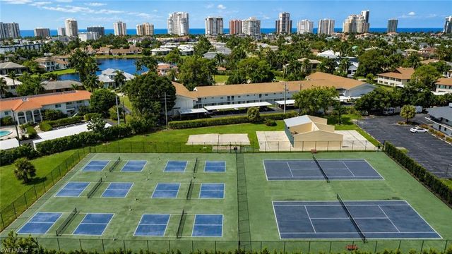 600 Neapolitan WAY 449, Naples, FL 34103