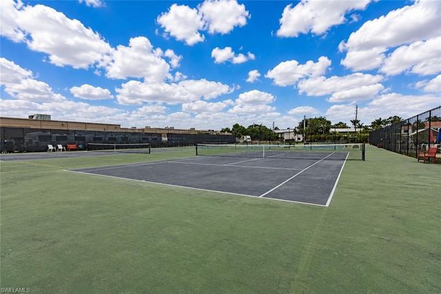 600 Neapolitan WAY 449, Naples, FL 34103