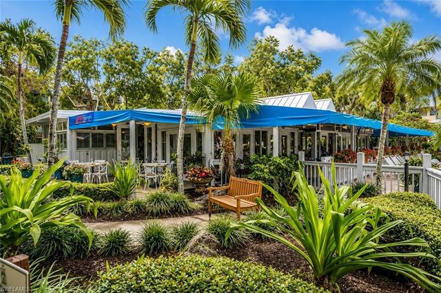 600 Neapolitan WAY 449, Naples, FL 34103