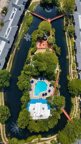 600 Neapolitan WAY 449, Naples, FL 34103