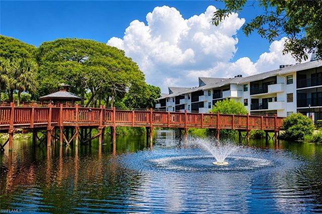 600 Neapolitan WAY 449, Naples, FL 34103