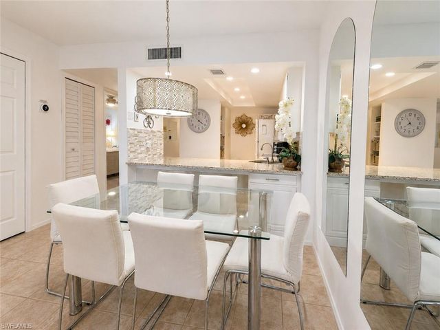 600 Neapolitan WAY 449, Naples, FL 34103