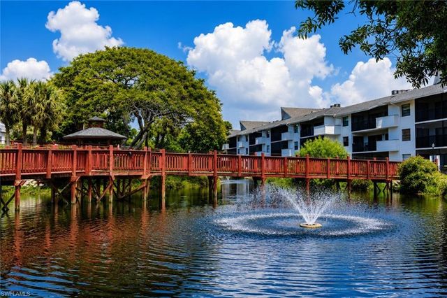 600 Neapolitan WAY 449, Naples, FL 34103