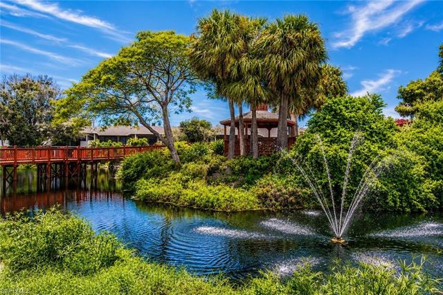 600 Neapolitan WAY 449, Naples, FL 34103