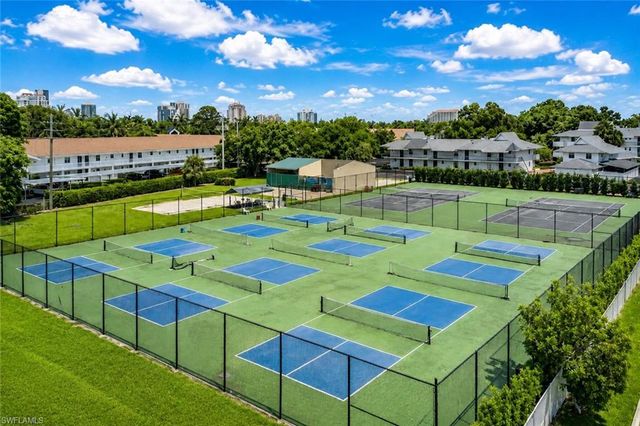 600 Neapolitan WAY 449, Naples, FL 34103