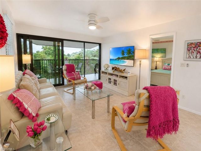600 Neapolitan WAY 449, Naples, FL 34103