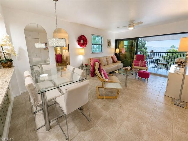 600 Neapolitan WAY 449, Naples, FL 34103