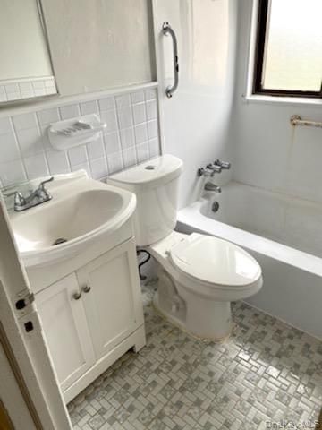 10339 91st Street, Ozone Park, NY 11417
