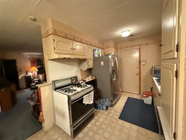 1805 Dunning Street, Irving, TX 75061