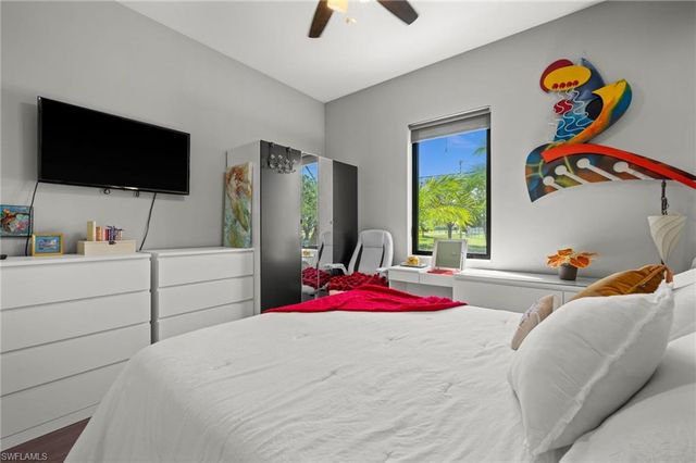 1007 NW 16th PL, Cape Coral, FL 33993