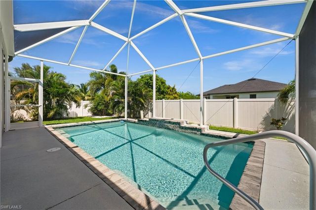 1007 NW 16th PL, Cape Coral, FL 33993