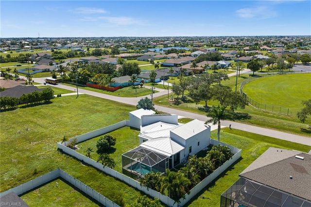 1007 NW 16th PL, Cape Coral, FL 33993