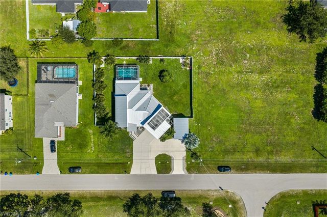 1007 NW 16th PL, Cape Coral, FL 33993