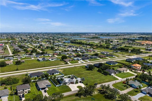 1007 NW 16th PL, Cape Coral, FL 33993