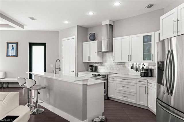 1007 NW 16th PL, Cape Coral, FL 33993