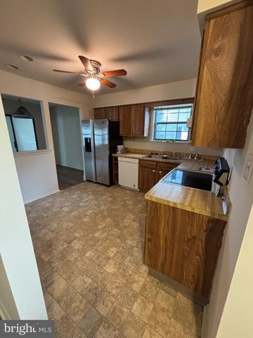 121 WEYBRIDGE CT, Wenonah, NJ 08090