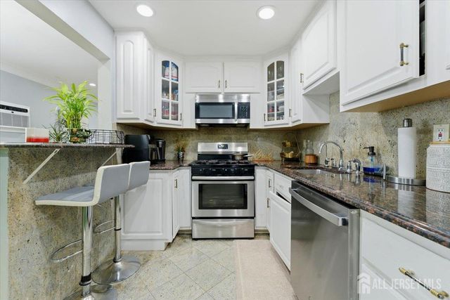 382 Ford Avenue, Fords, NJ 08863