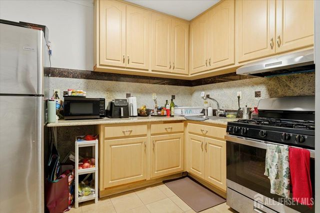 382 Ford Avenue, Fords, NJ 08863