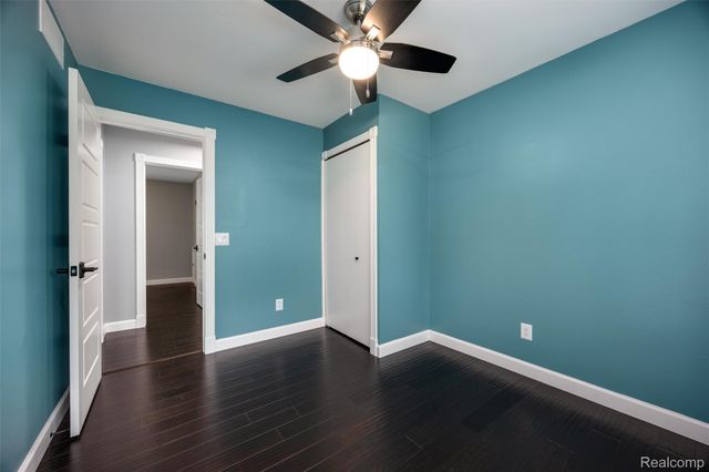 3600 Woodview Avenue, West Bloomfield Charter Township, MI 48324