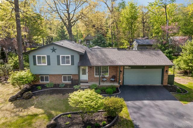 3600 Woodview Avenue, West Bloomfield Charter Township, MI 48324