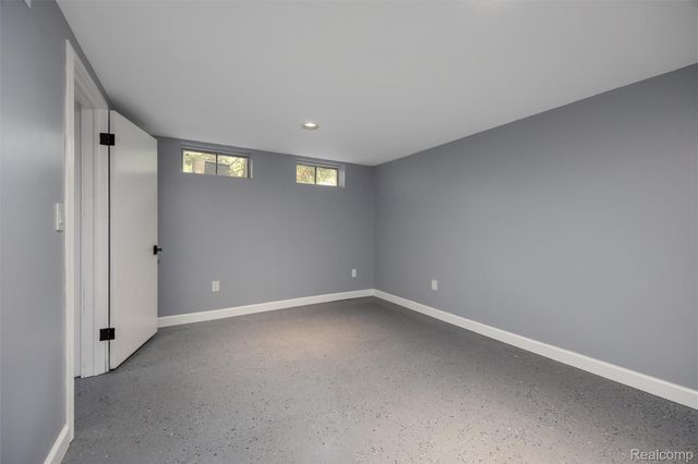 3600 Woodview Avenue, West Bloomfield Charter Township, MI 48324