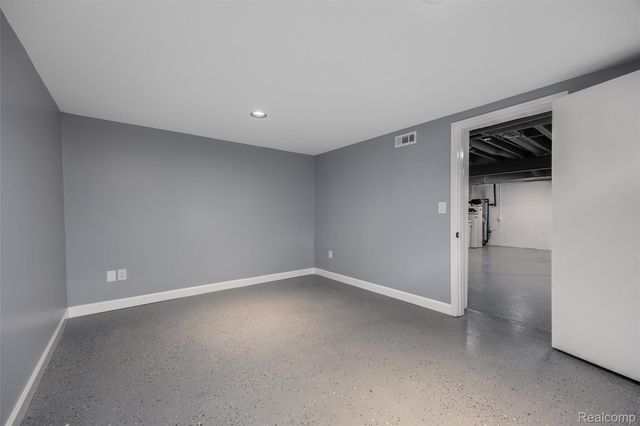 3600 Woodview Avenue, West Bloomfield Charter Township, MI 48324