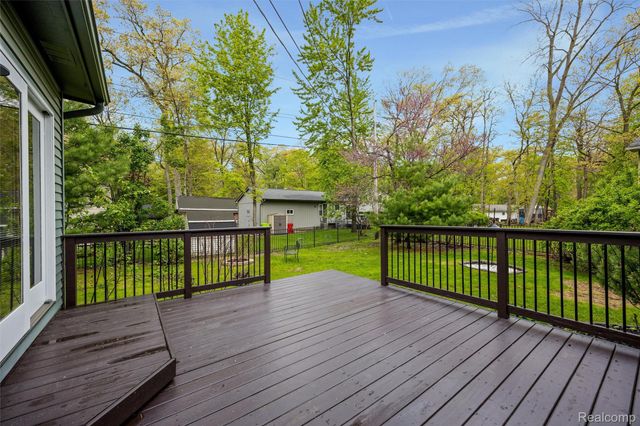 3600 Woodview Avenue, West Bloomfield Charter Township, MI 48324