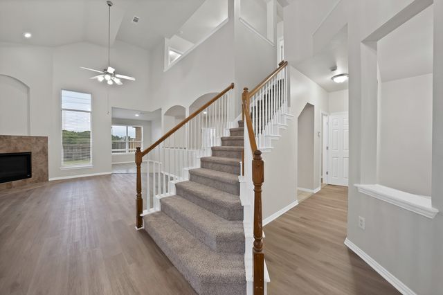 139 Glacier Lane, Cedar Hill, TX 75104