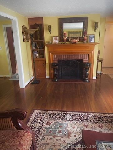 60 Dartmouth Avenue, West Hartford, CT 06110