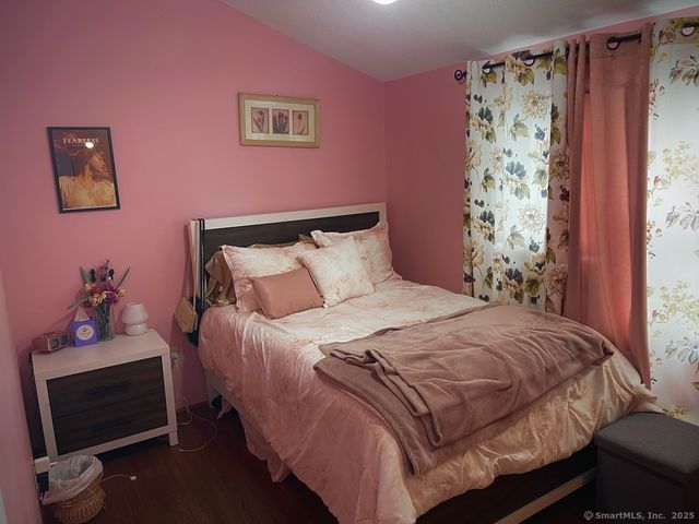 60 Dartmouth Avenue, West Hartford, CT 06110
