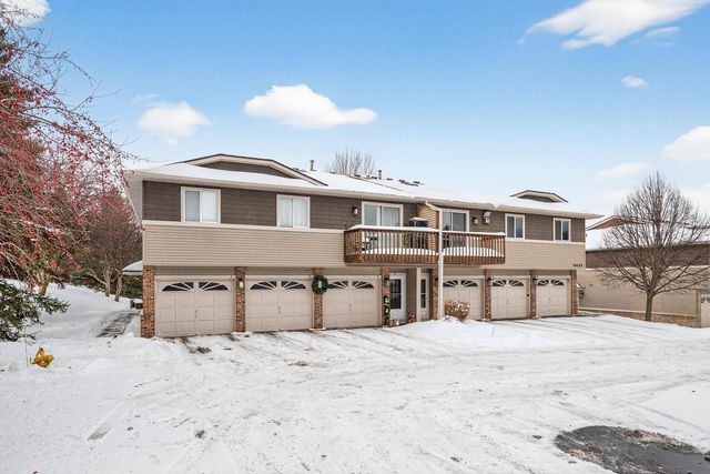 14025 44th Place N 4, Plymouth, MN 55446