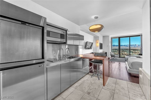 4381 West Flamingo Road 3819, Las Vegas, NV 89103