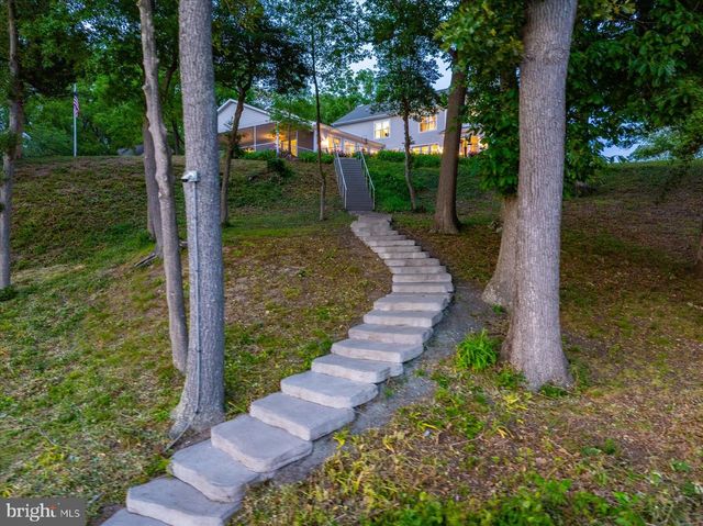 322 S 2ND ST, Denton, MD 21629