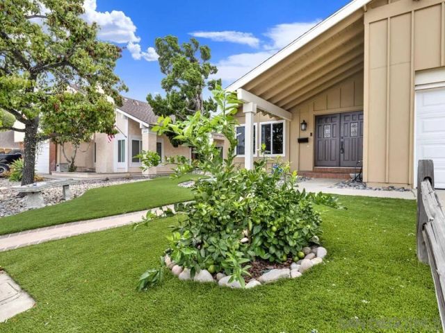 10325 Orozco, San Diego, CA 92124
