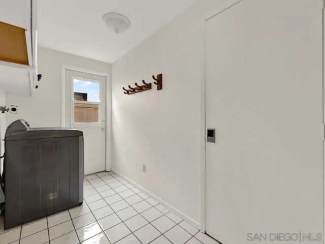10325 Orozco, San Diego, CA 92124
