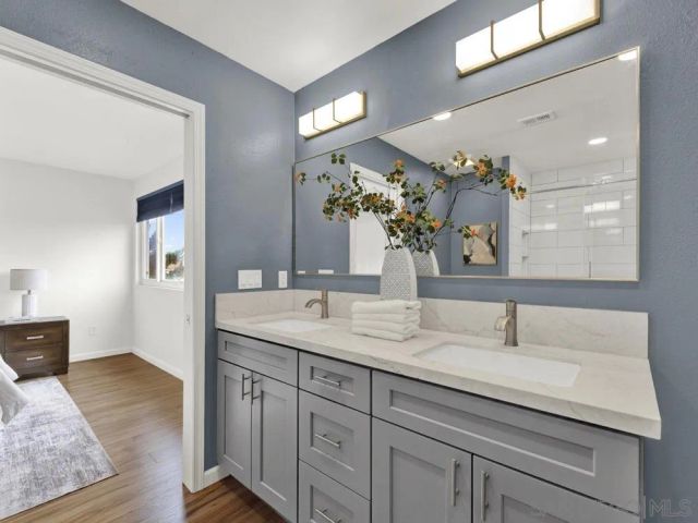 10325 Orozco, San Diego, CA 92124