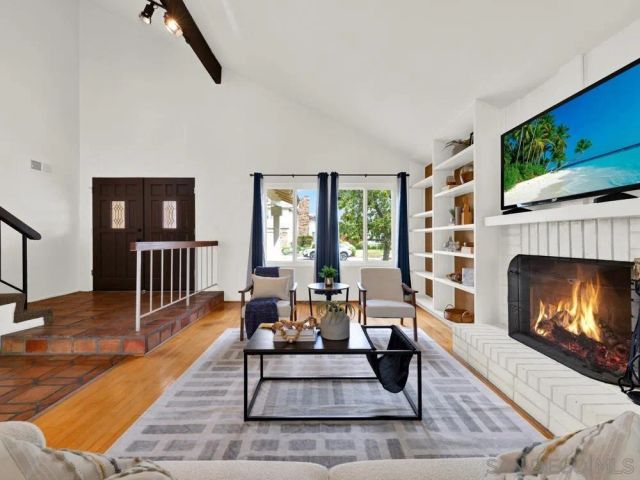 10325 Orozco, San Diego, CA 92124