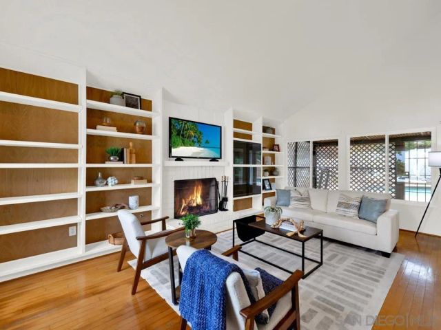 10325 Orozco, San Diego, CA 92124