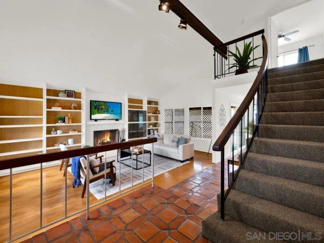 10325 Orozco, San Diego, CA 92124